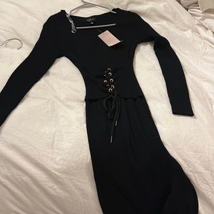 Longsleeve black bodycon dress